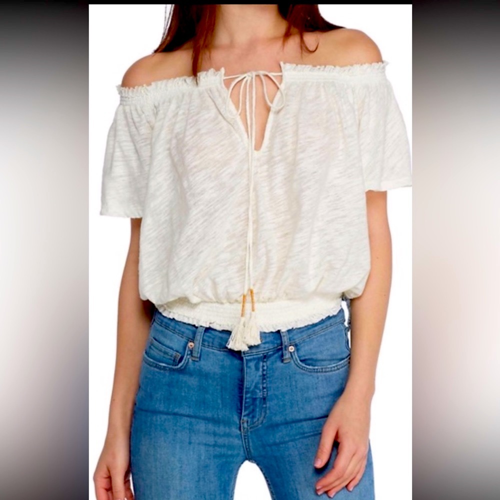 FREE PEOPLE HUMMINGBIRD top w tassels sz M